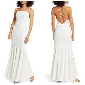 ELLIATT Collins Mermaid Gown in Ivory Size Small